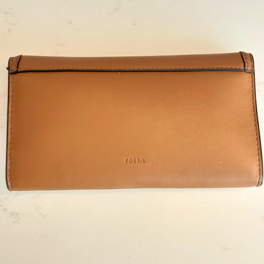 NWT FOSSIL CROSSBODY - Picture 4 of 11